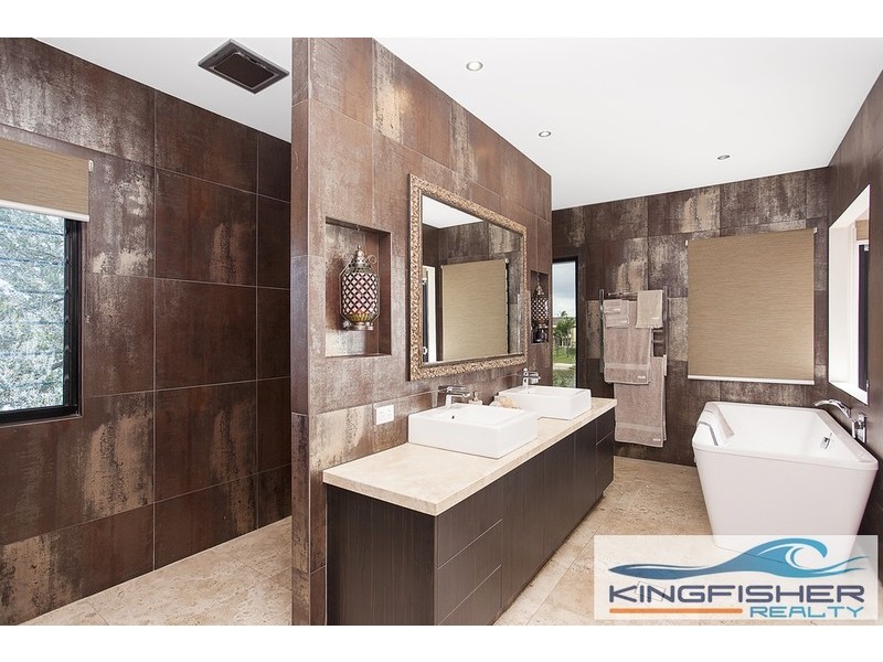 102a Jabiru Avenue, Burleigh Waters QLD 4220