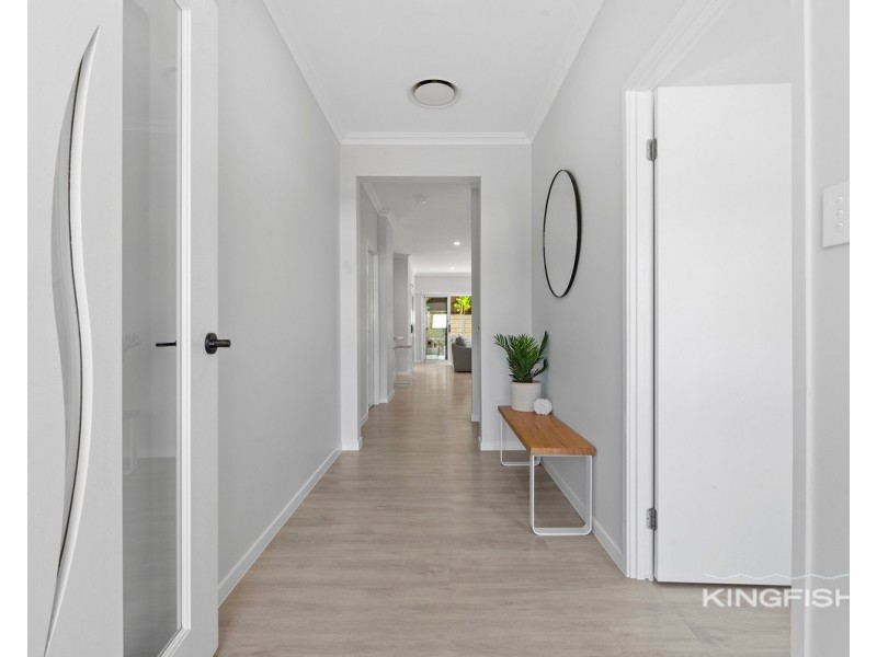 2 Eden Circuit, Reedy Creek QLD 4227