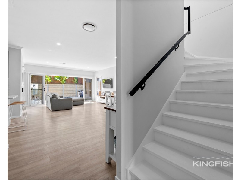 2 Eden Circuit, Reedy Creek QLD 4227