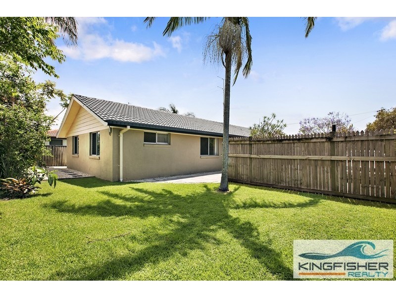 2/4 Logan Avenue, Miami QLD 4220