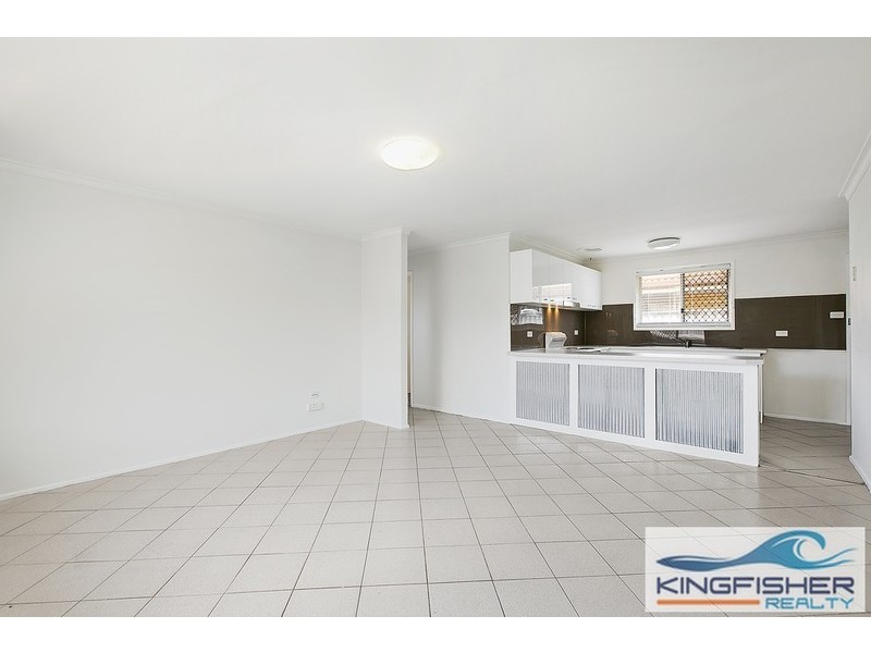 2/4 Logan Avenue, Miami QLD 4220
