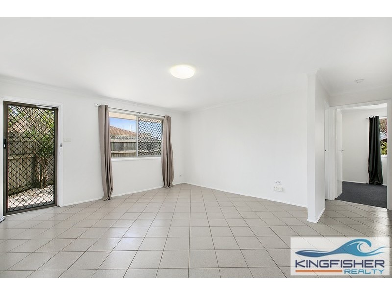 2/4 Logan Avenue, Miami QLD 4220