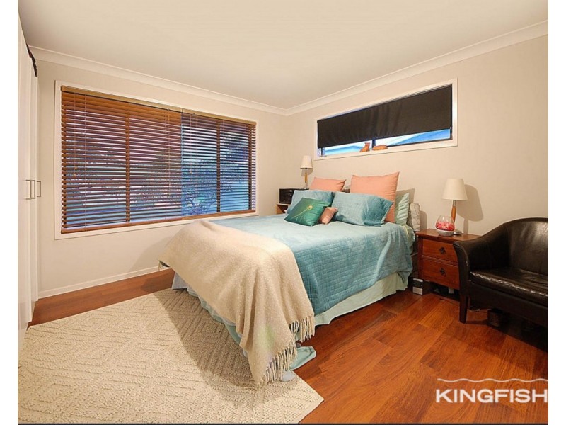 17 Egret Avenue, Burleigh Waters QLD 4220