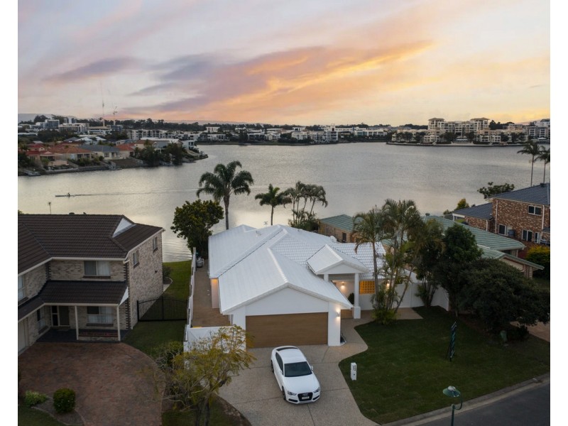 19 Notre Dame Court, Varsity Lakes QLD 4227