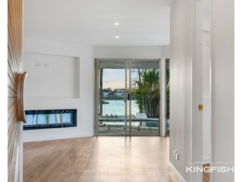 19 Notre Dame Court, Varsity Lakes QLD 4227