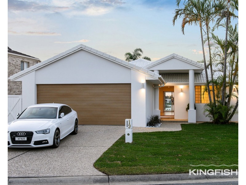 19 Notre Dame Court, Varsity Lakes QLD 4227