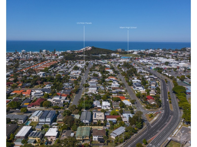 2/6 Peter Parade, Miami QLD 4220