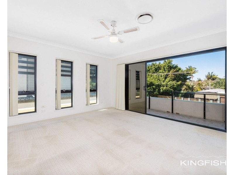 2/6 Peter Parade, Miami QLD 4220