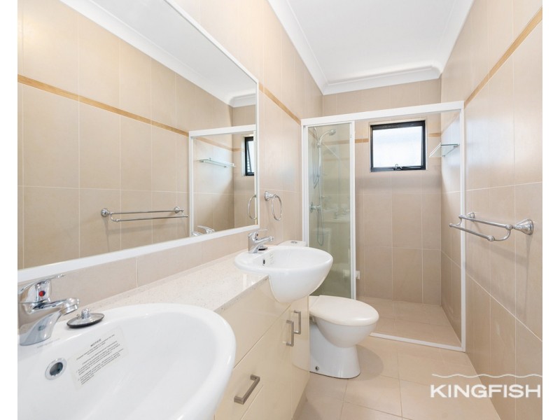 2/6 Peter Parade, Miami QLD 4220