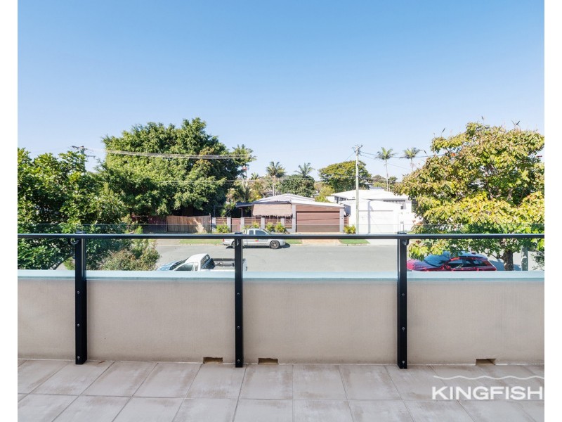 2/6 Peter Parade, Miami QLD 4220