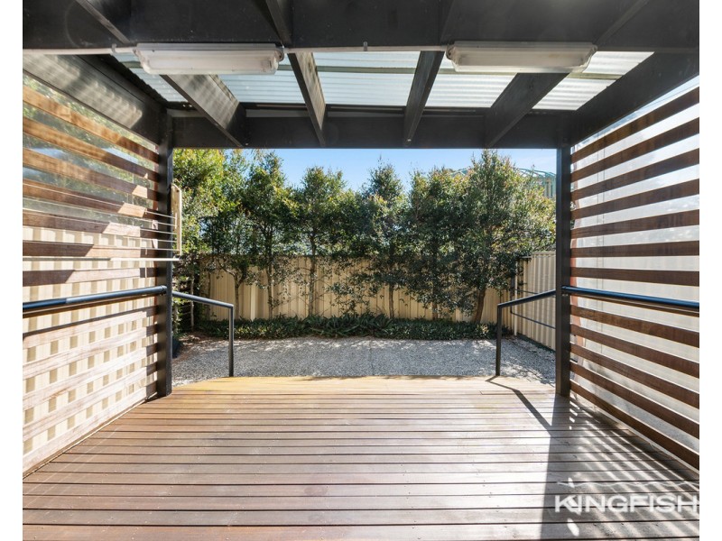 2/6 Peter Parade, Miami QLD 4220