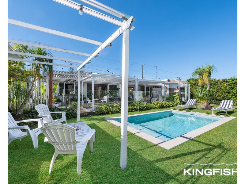 251 Mallawa Drive, Palm Beach QLD 4221