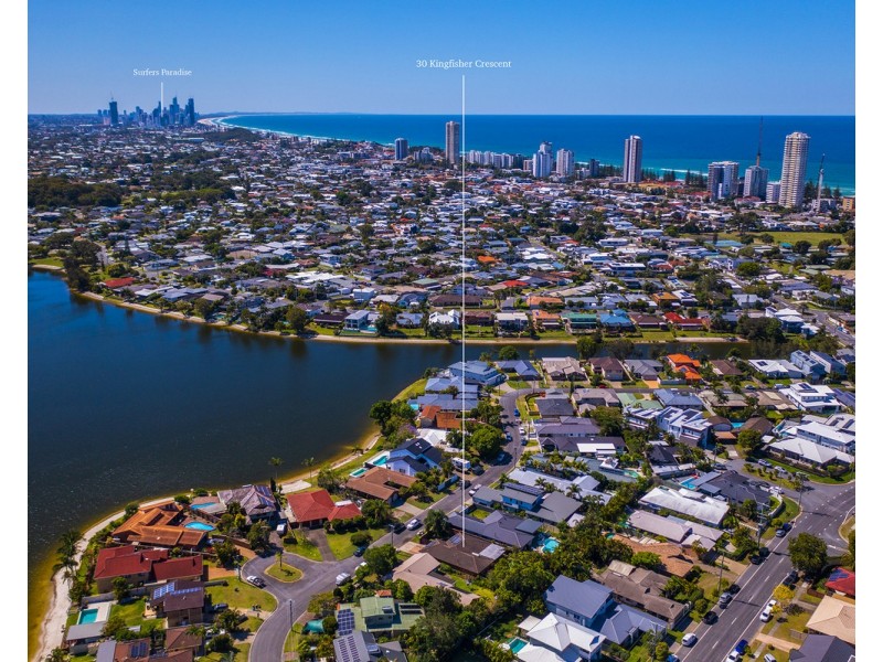 30 Kingfisher Crescent, Burleigh Waters QLD 4220