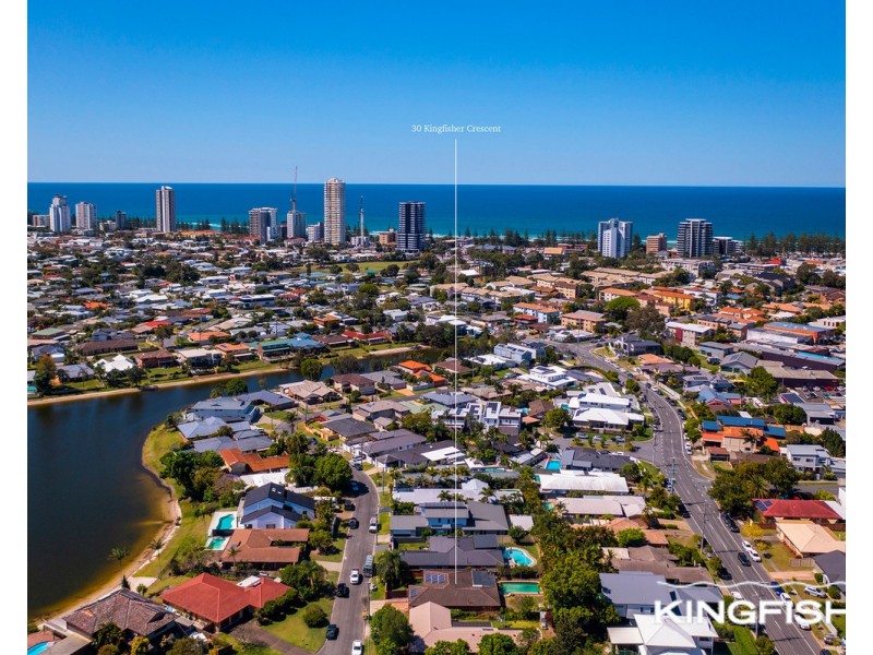 30 Kingfisher Crescent, Burleigh Waters QLD 4220