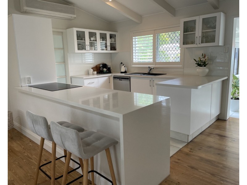 19 Egret Avenue, Burleigh Waters QLD 4220
