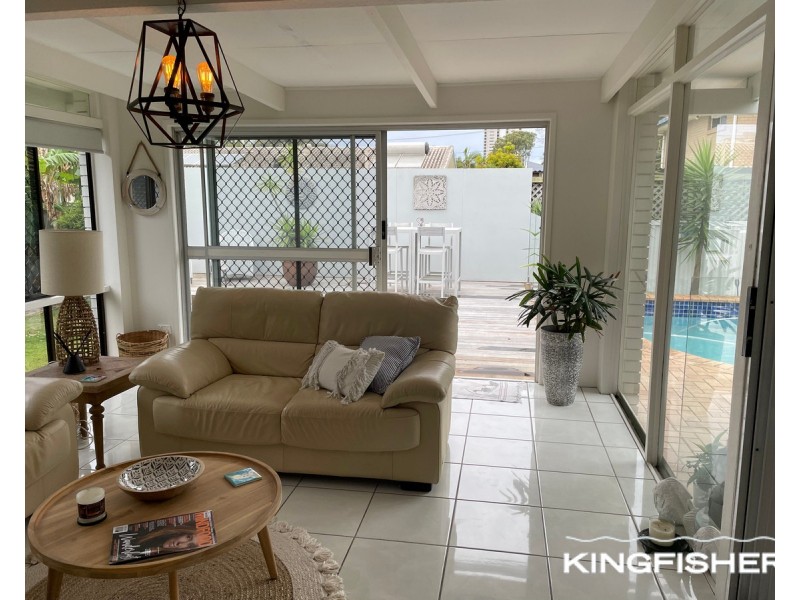 19 Egret Avenue, Burleigh Waters QLD 4220