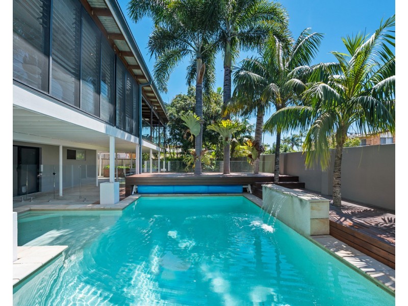 17 Kallay Street, Miami QLD 4220