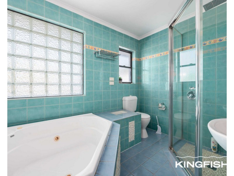 17 Kallay Street, Miami QLD 4220