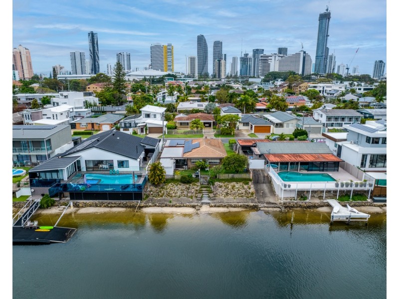 9 Sarasota Key, Broadbeach Waters QLD 4218