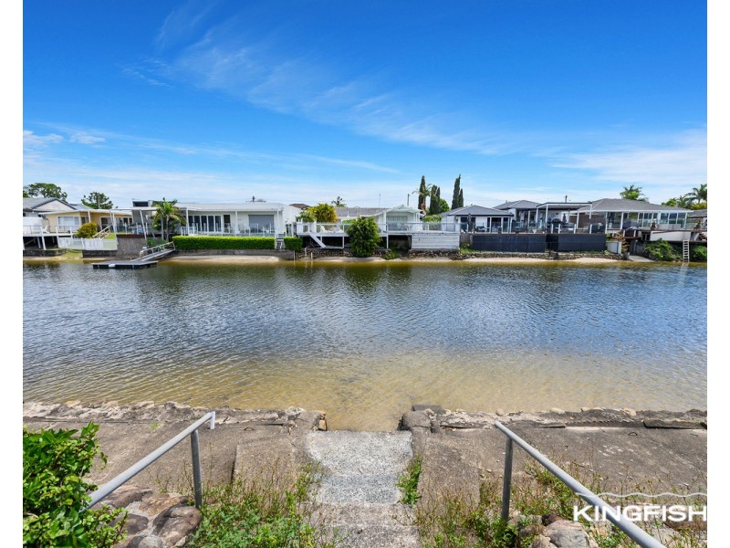 9 Sarasota Key, Broadbeach Waters QLD 4218