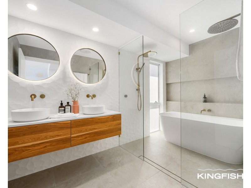 193 Acanthus Avenue, Burleigh Waters QLD 4220