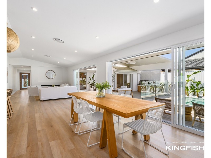 193 Acanthus Avenue, Burleigh Waters QLD 4220