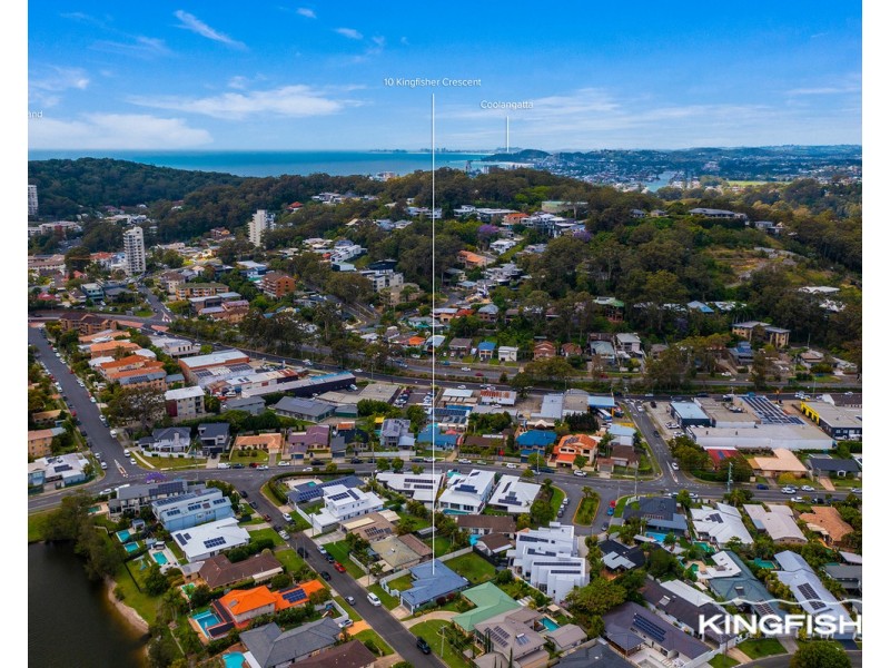 10 Kingfisher Crescent, Burleigh Waters QLD 4220