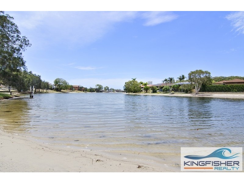 1/26 Dunlin Drive, Burleigh Waters QLD 4220