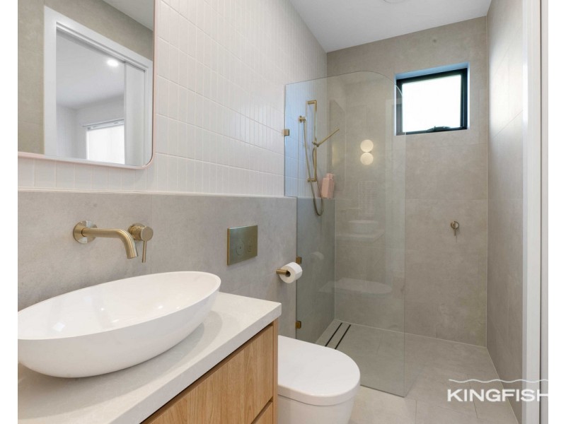 4 Tern Drive, Burleigh Waters QLD 4220