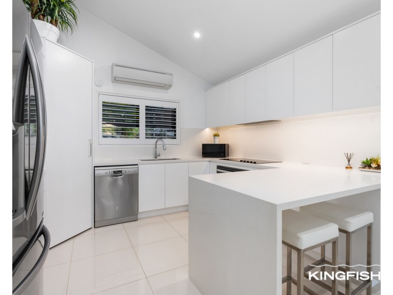 2/62 Hill Avenue, Burleigh Heads QLD 4220