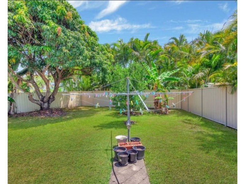47 Banksia Broadway, Burleigh Waters QLD 4220