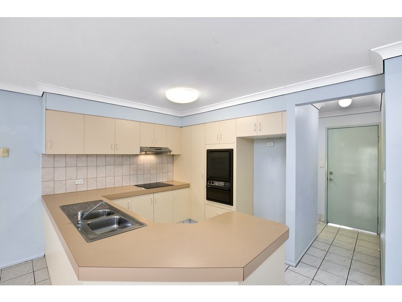 3/3 Teal Court, Burleigh Waters QLD 4220