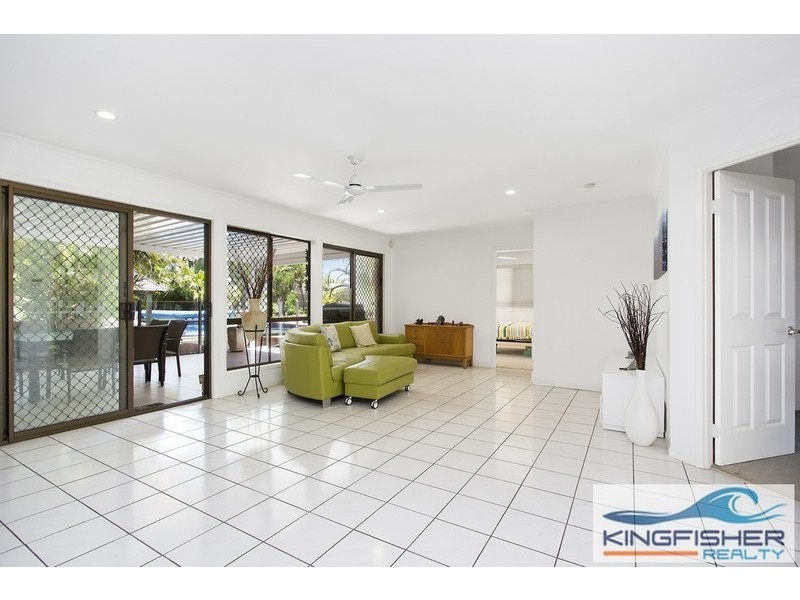 3 Fantail Court, Burleigh Waters QLD 4220
