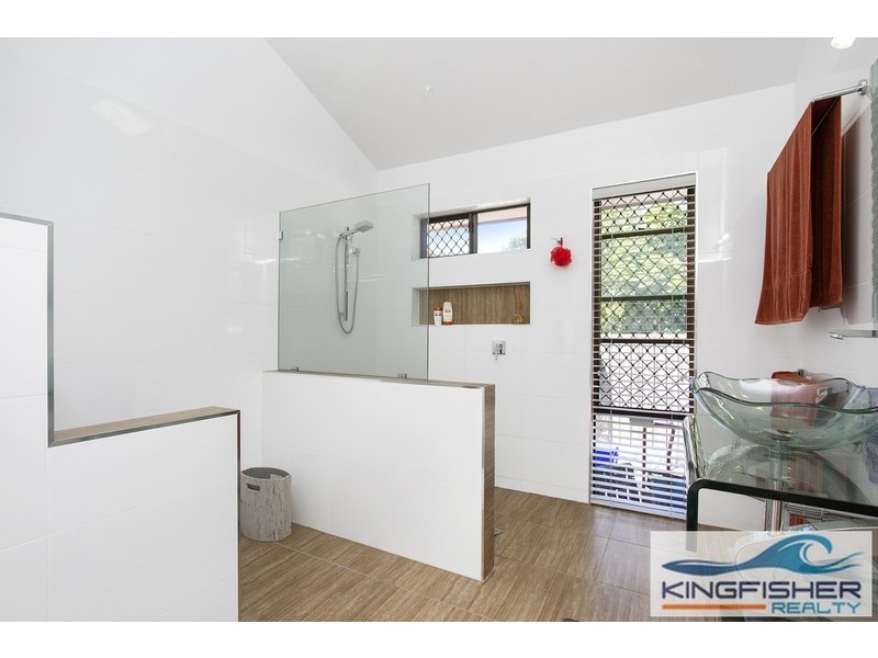 3 Fantail Court, Burleigh Waters QLD 4220