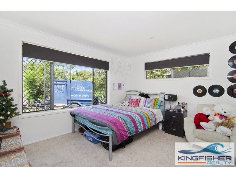11 Curlew Crescent, Burleigh Waters QLD 4220