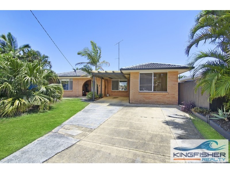 11 Curlew Crescent, Burleigh Waters QLD 4220