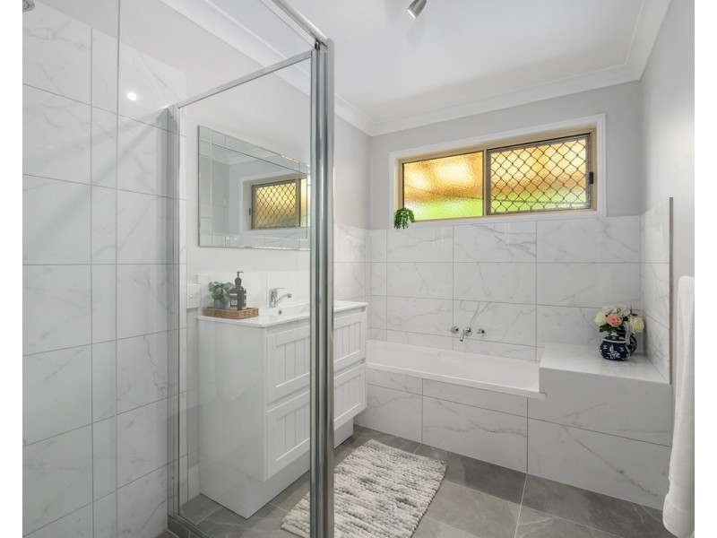 56 Galeen Drive, Burleigh Waters QLD 4220