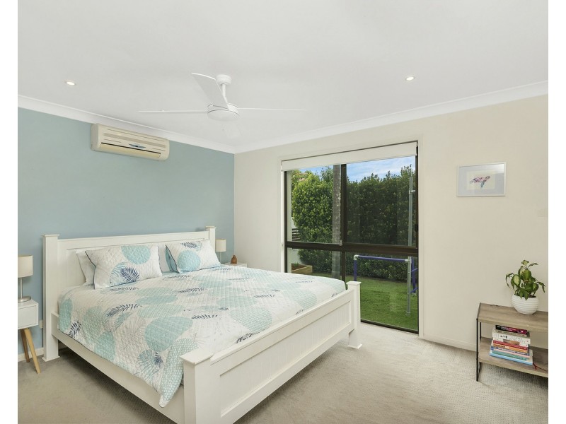 7 Penguin Parade, Burleigh Waters QLD 4220