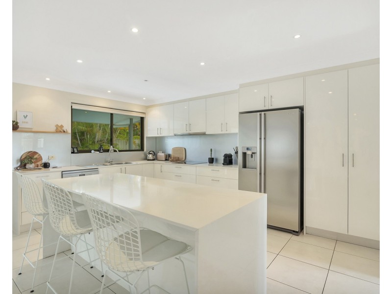 7 Penguin Parade, Burleigh Waters QLD 4220