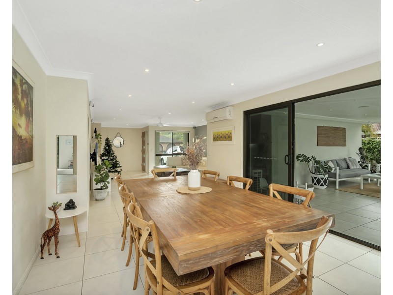 7 Penguin Parade, Burleigh Waters QLD 4220