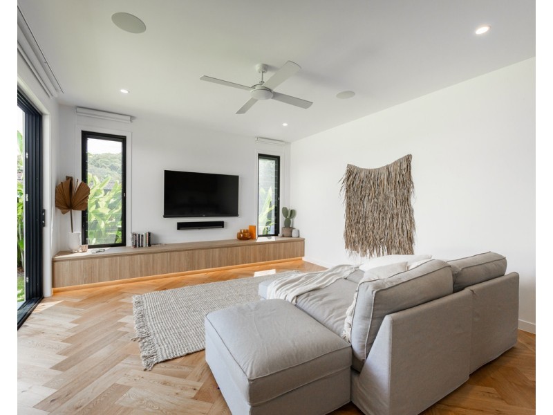 7 Tawarri Crescent, Burleigh Heads QLD 4220