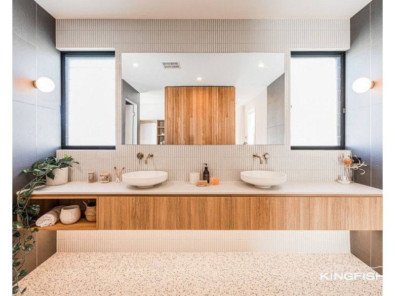 7 Tawarri Crescent, Burleigh Heads QLD 4220