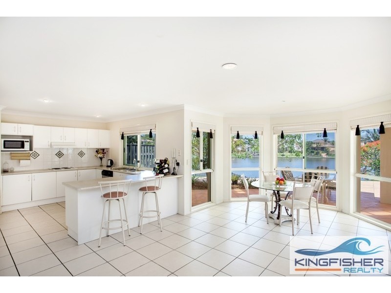 190 Dunlin Drive, Burleigh Waters QLD 4220