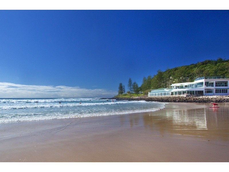 190 Dunlin Drive, Burleigh Waters QLD 4220