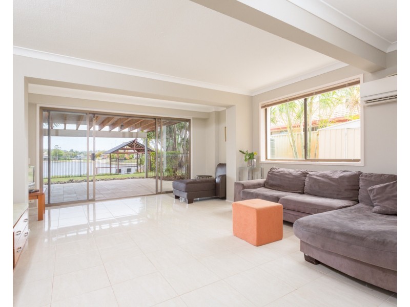 84 Honeyeater Drive, Burleigh Waters QLD 4220