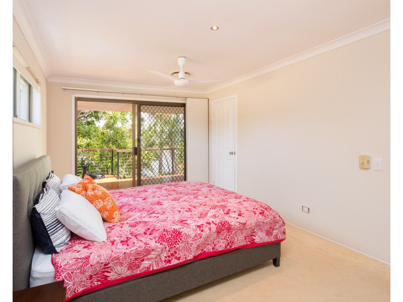 84 Honeyeater Drive, Burleigh Waters QLD 4220
