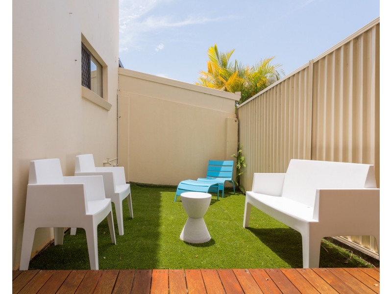 84 Honeyeater Drive, Burleigh Waters QLD 4220