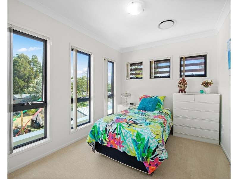 1/6 Peter Parade, Miami QLD 4220