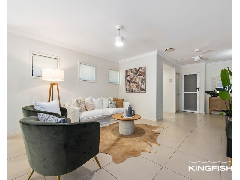 2/6 Peter Parade, Miami QLD 4220