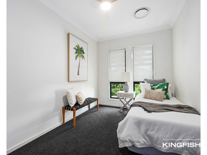 2/6 Peter Parade, Miami QLD 4220